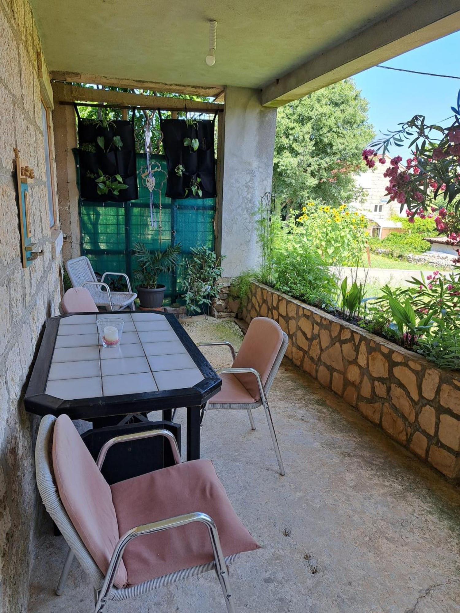 Apartmani Dusica Lumbarda Luaran gambar