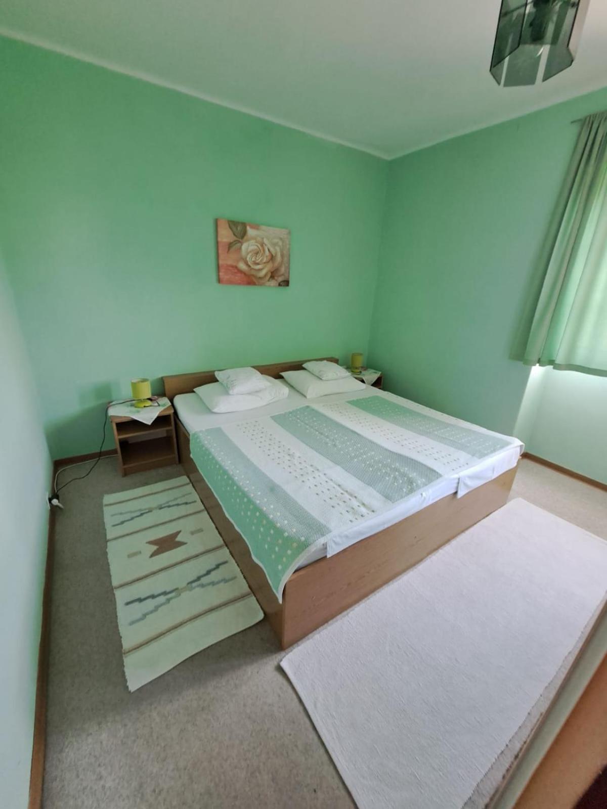 Apartmani Dusica Lumbarda Luaran gambar