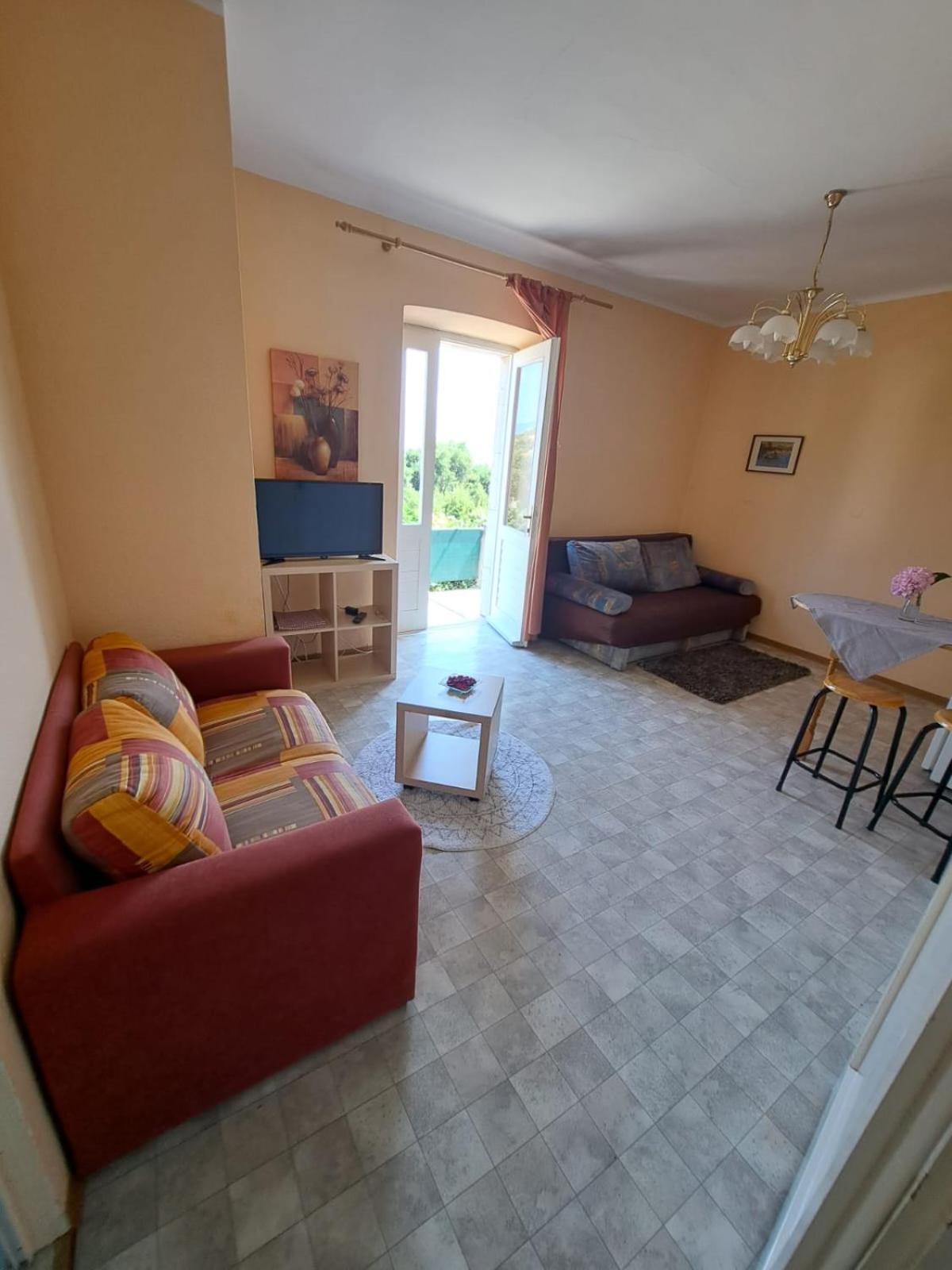 Apartmani Dusica Lumbarda Luaran gambar