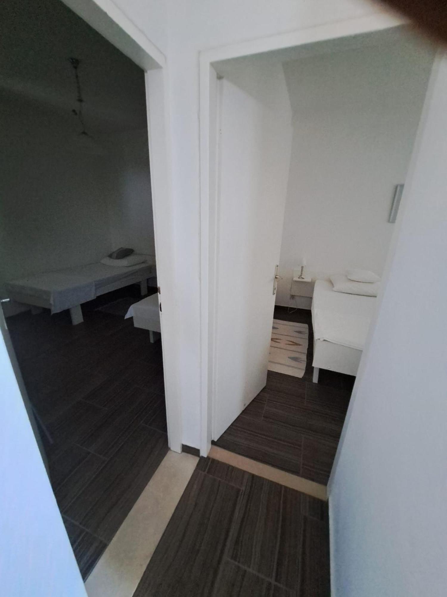 Apartmani Dusica Lumbarda Luaran gambar