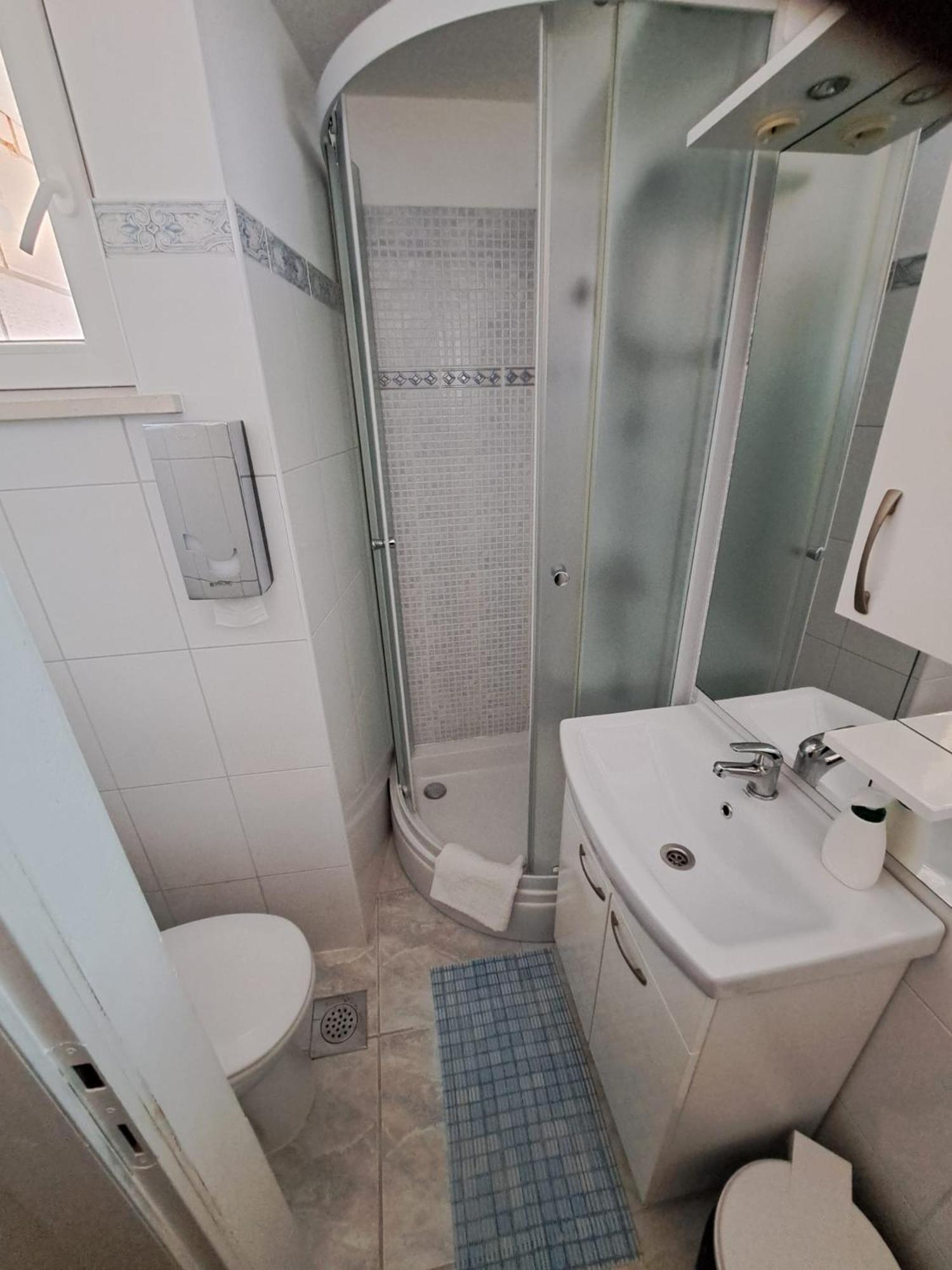 Apartmani Dusica Lumbarda Luaran gambar